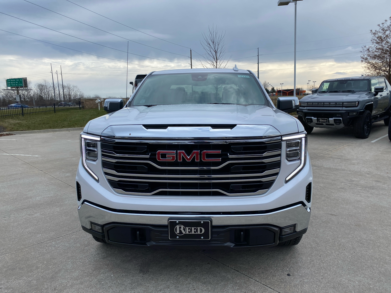 2025 GMC Sierra 1500 SLT 4WD Crew Cab 147 3