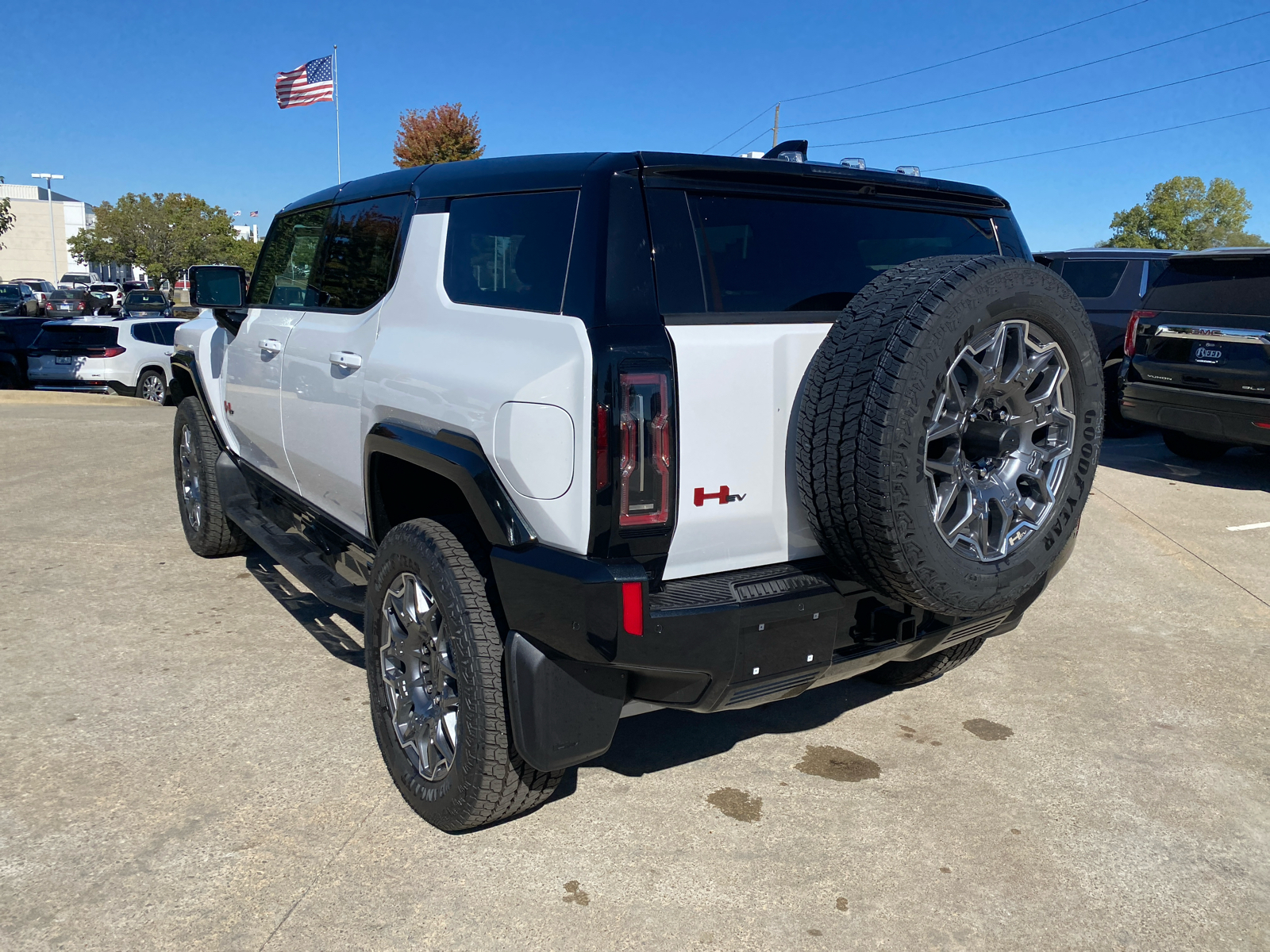 2024 GMC HUMMER EV 3X 8