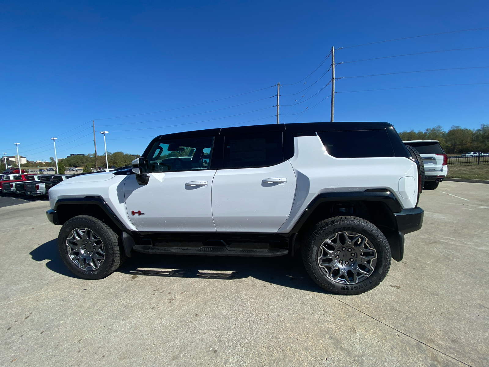 2024 GMC HUMMER EV 3X 9