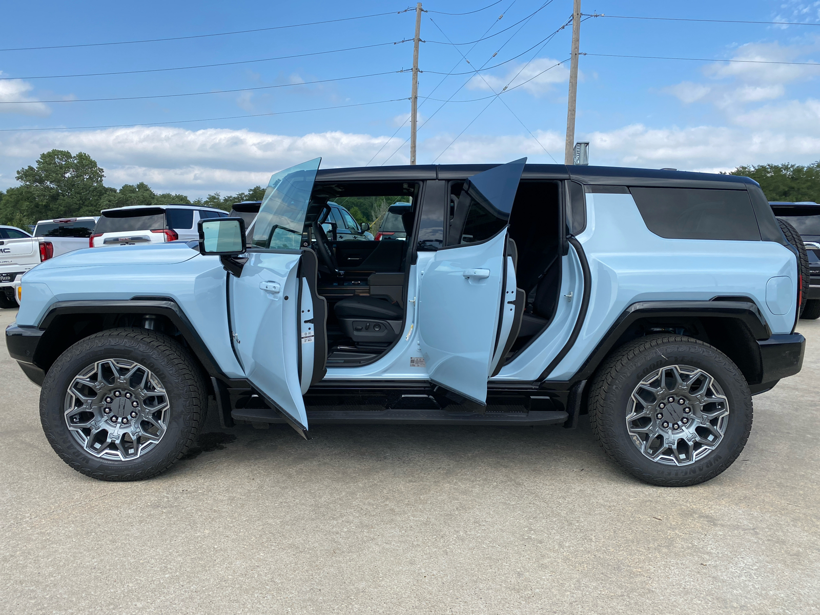 2025 GMC HUMMER EV 3X 35