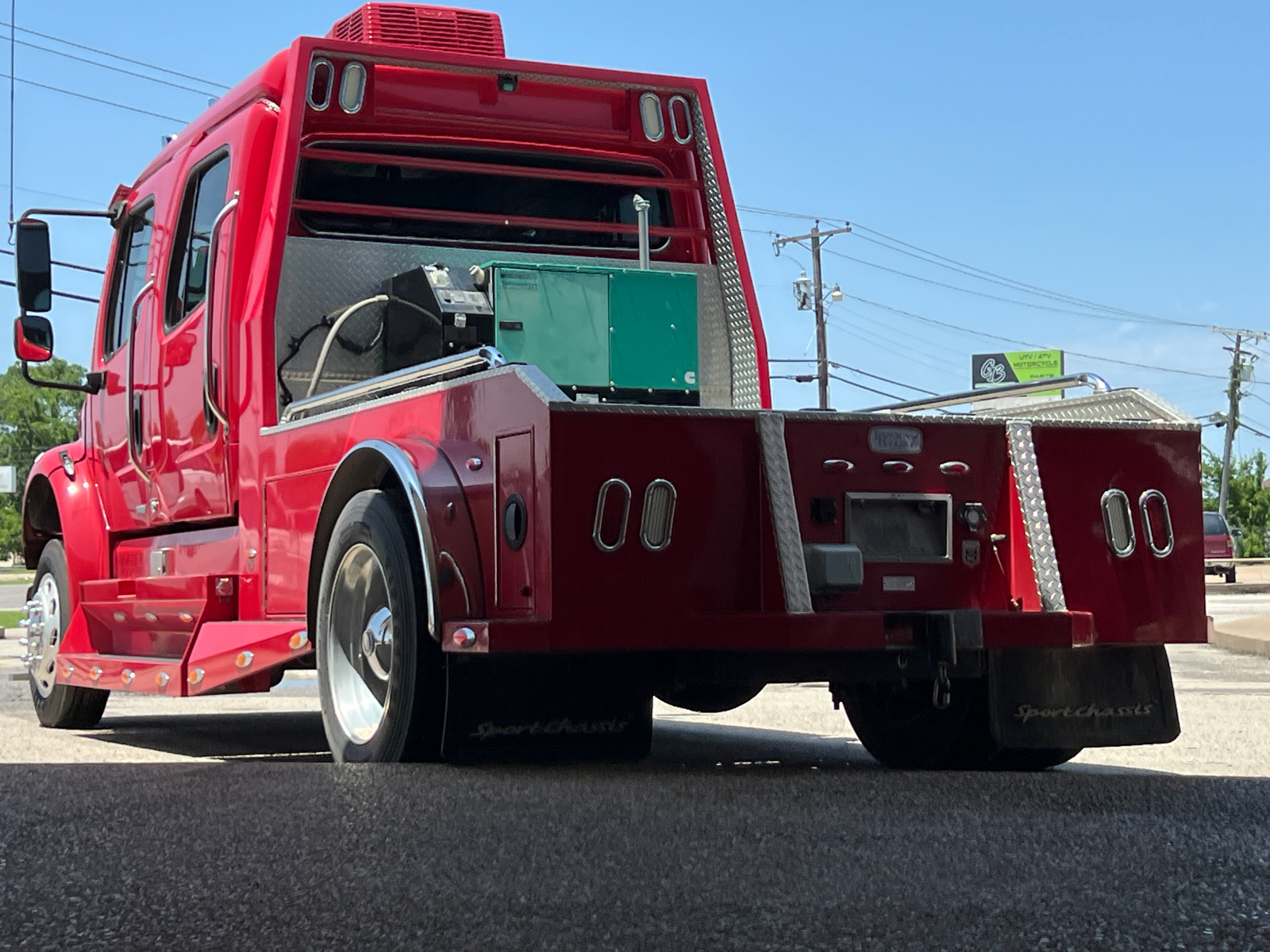 2006 Freightliner M2 106 Sport Chassis  6