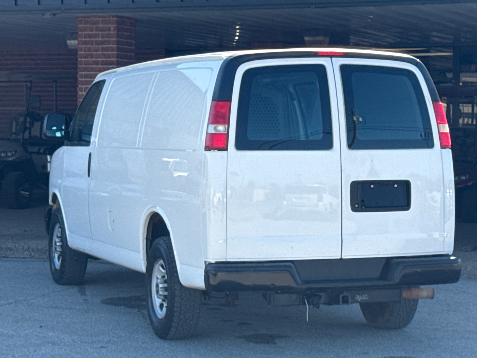 2015 GMC Savana Work Van 6