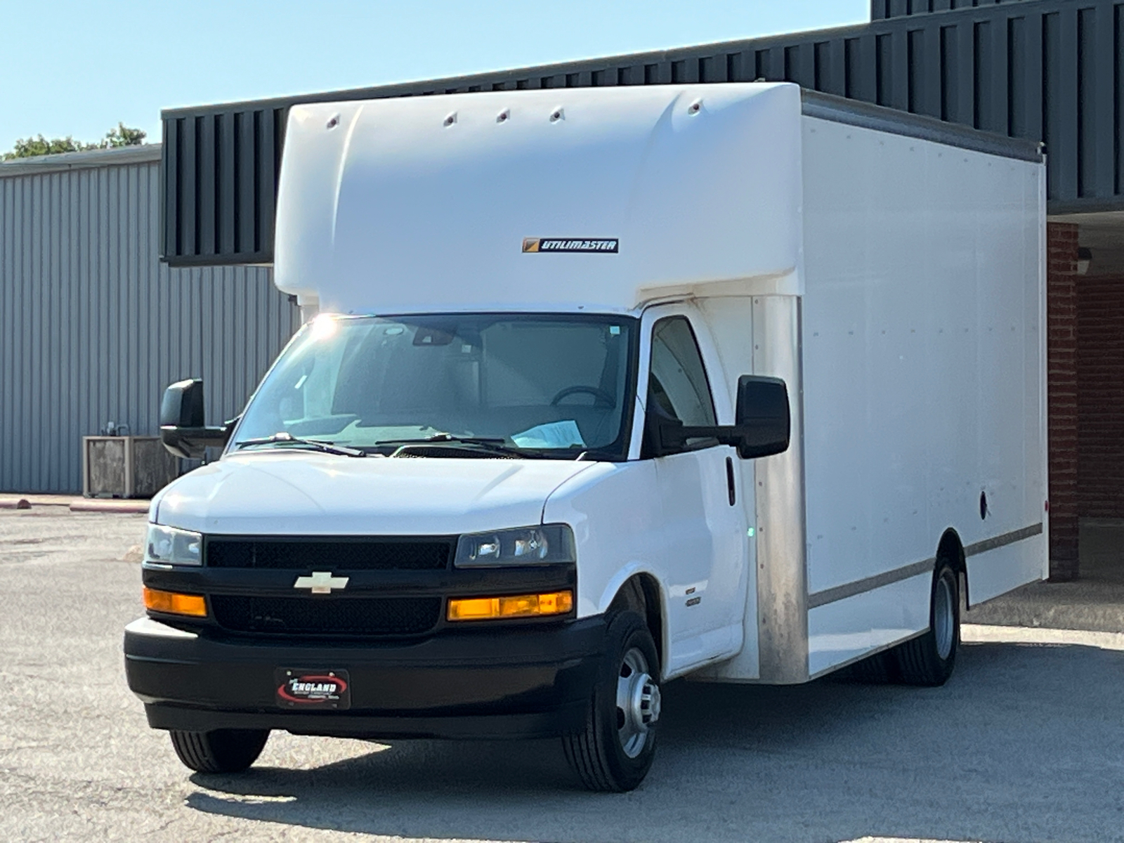 2021 Chevrolet Express 4500 Van 3