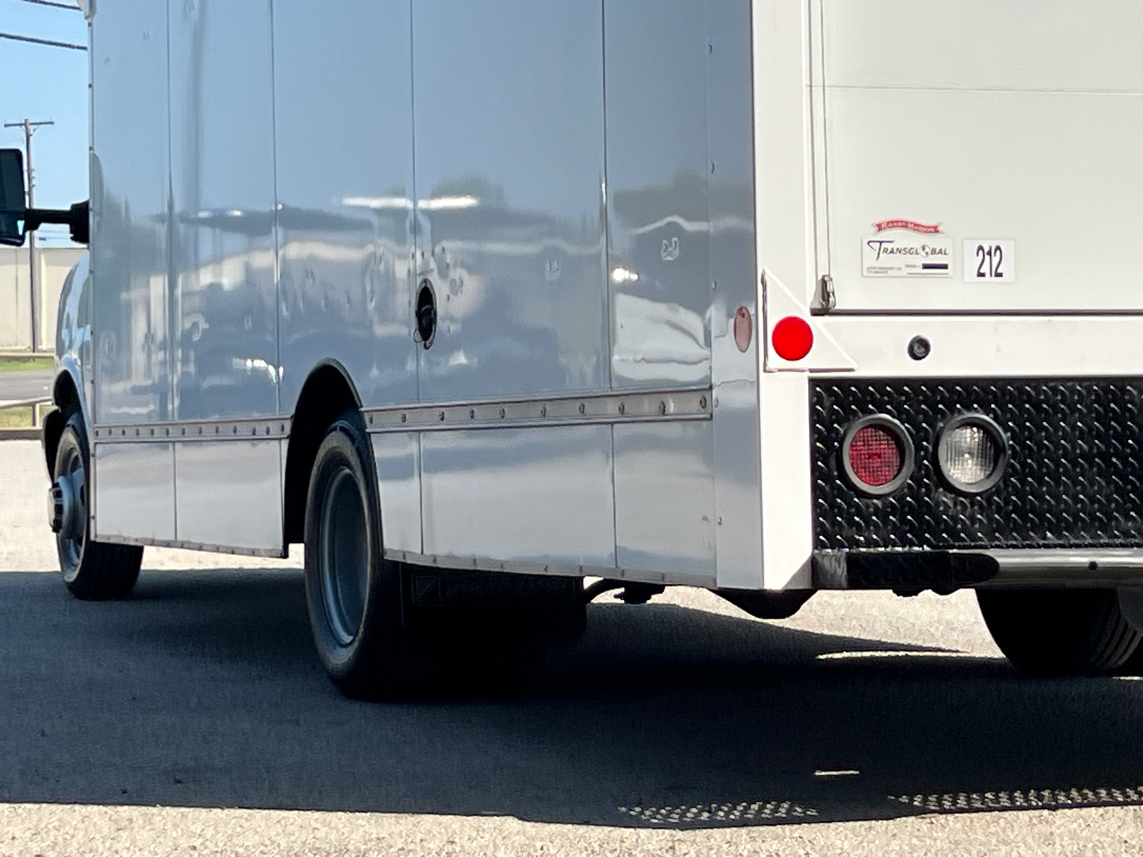 2021 Chevrolet Express 4500 Van 9