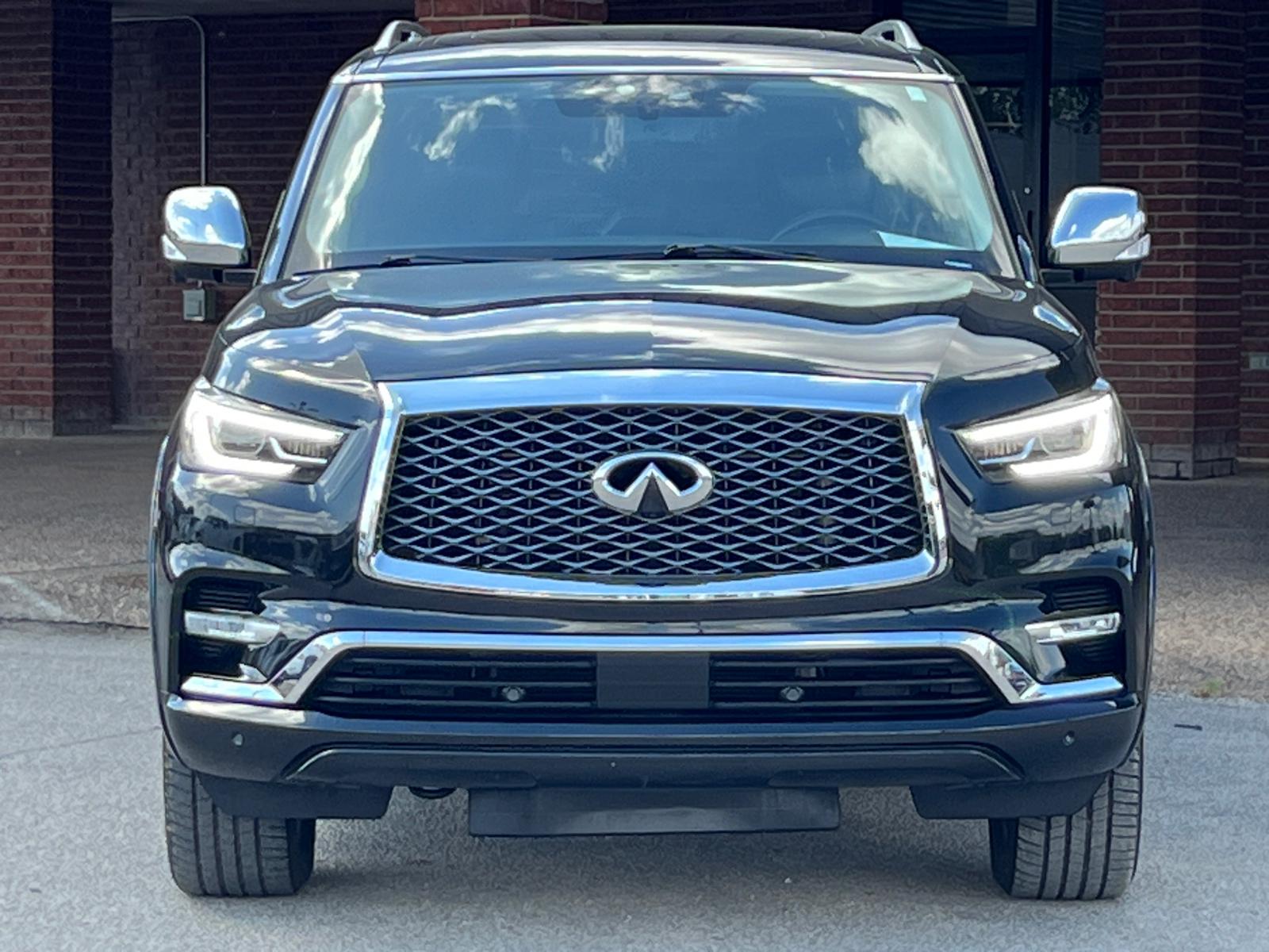 2018 INFINITI QX80 Base 2