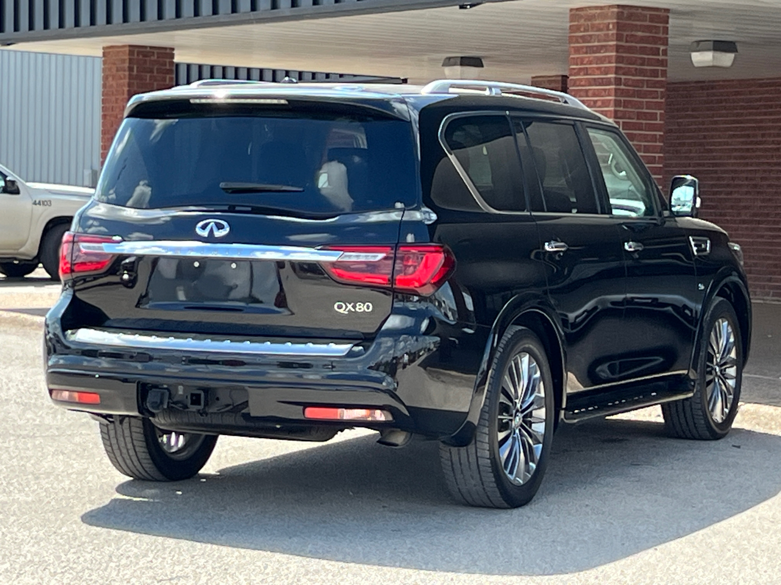 2018 INFINITI QX80 Base 8