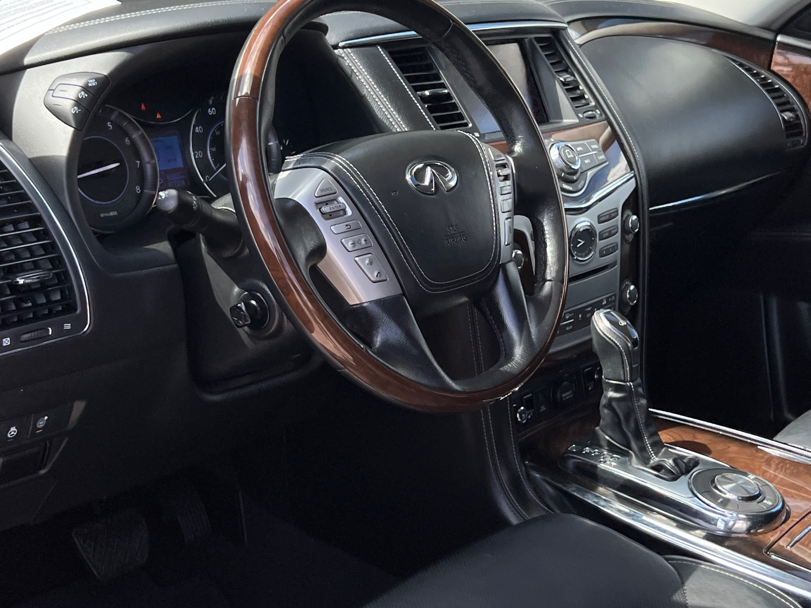 2018 INFINITI QX80 Base 23