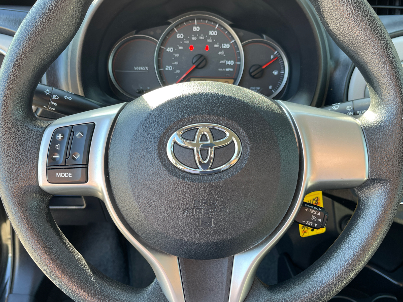 2012 Toyota Yaris LE 26