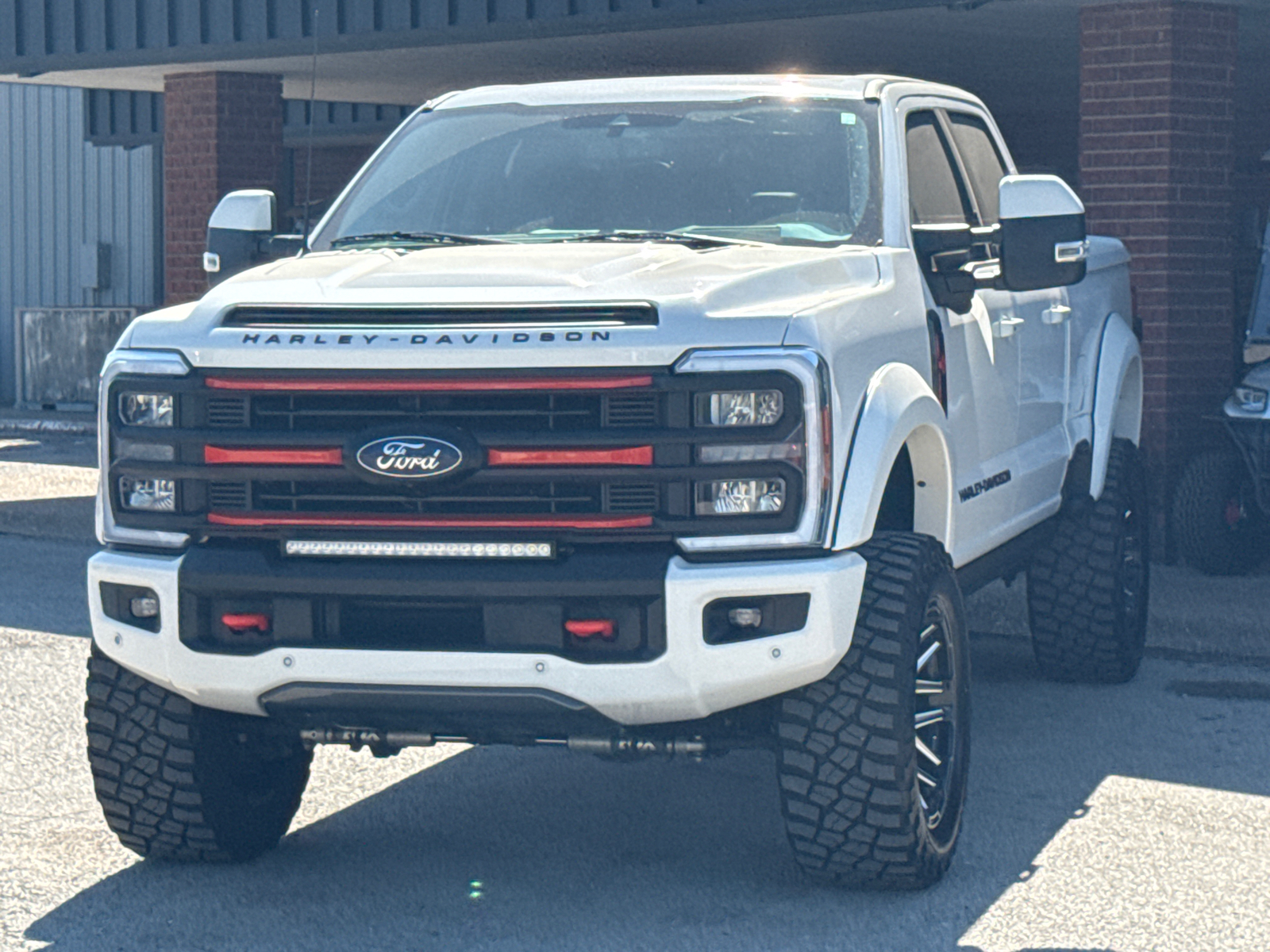 2023 Ford F-250 LARIAT 3