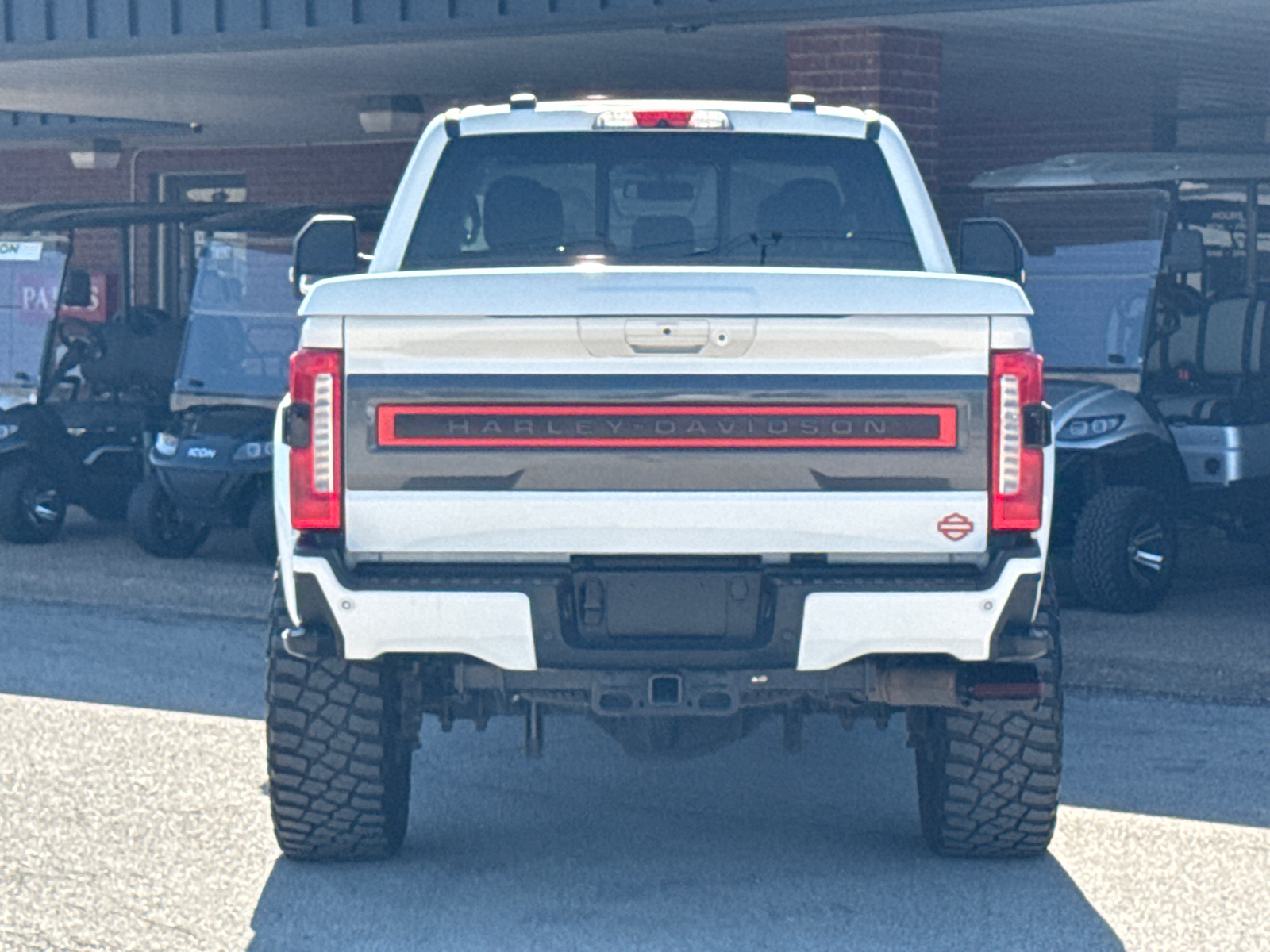 2023 Ford F-250 LARIAT 8