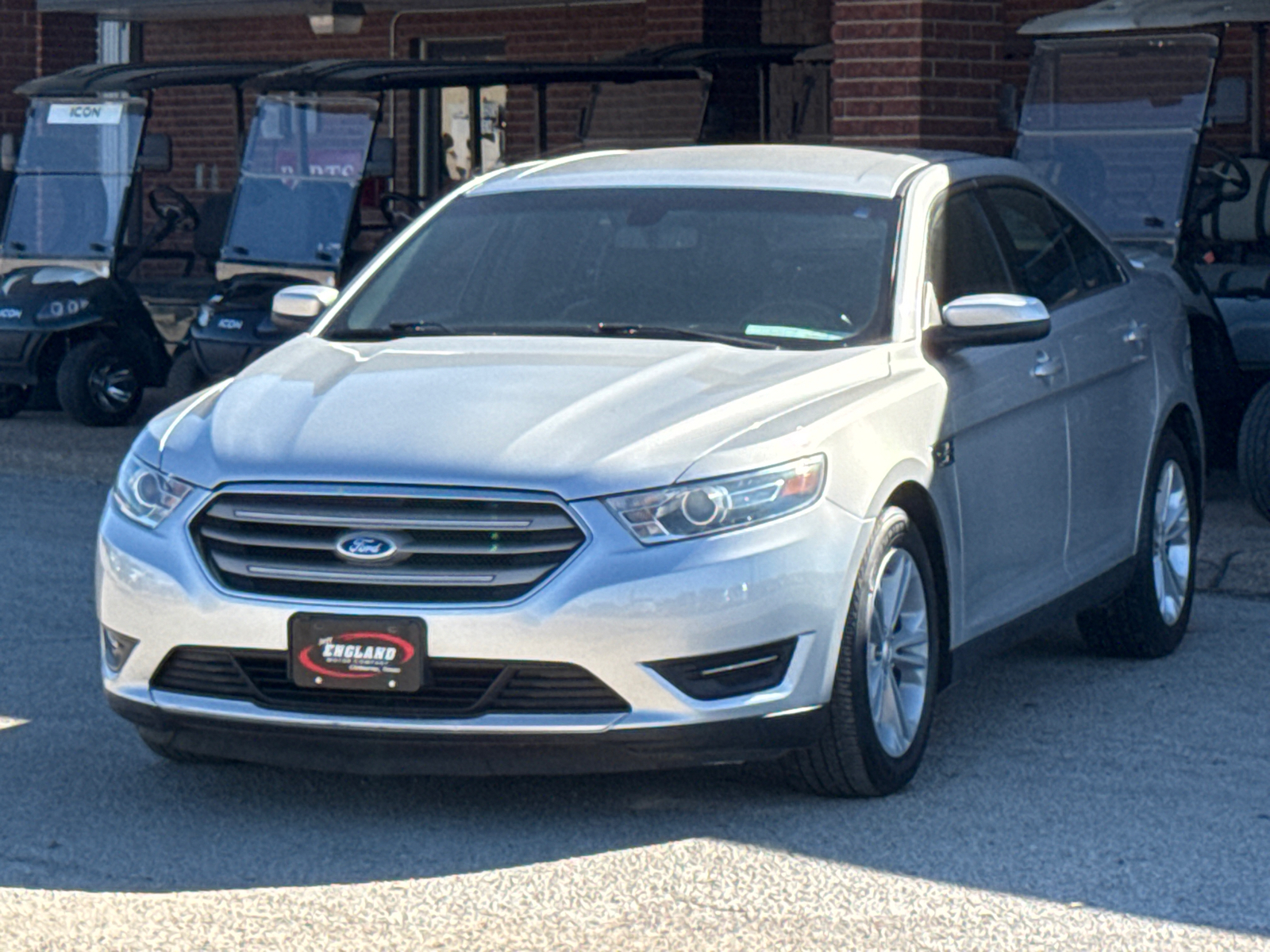 2015 Ford Taurus SEL 3