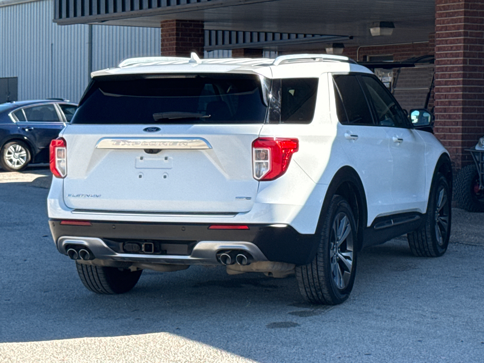 2020 Ford Explorer Platinum 8