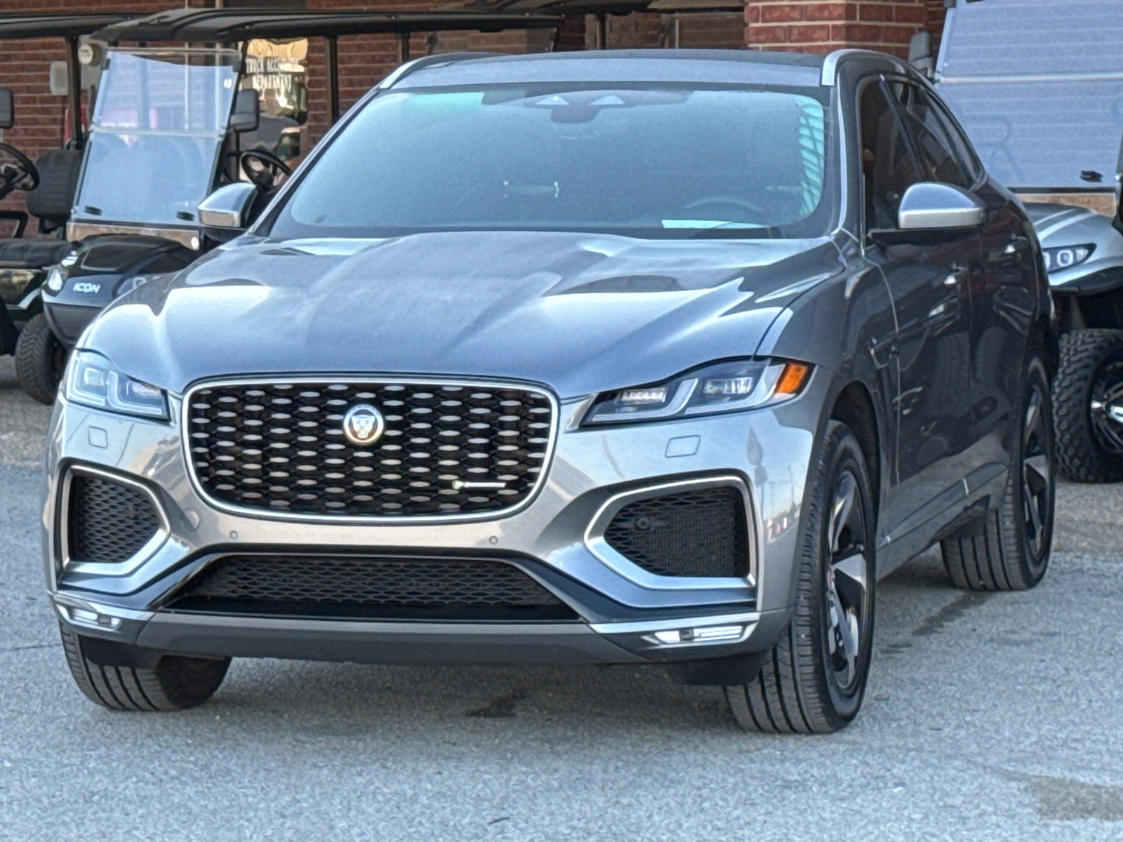 2023 Jaguar F-Pace R-Dynamic S 3