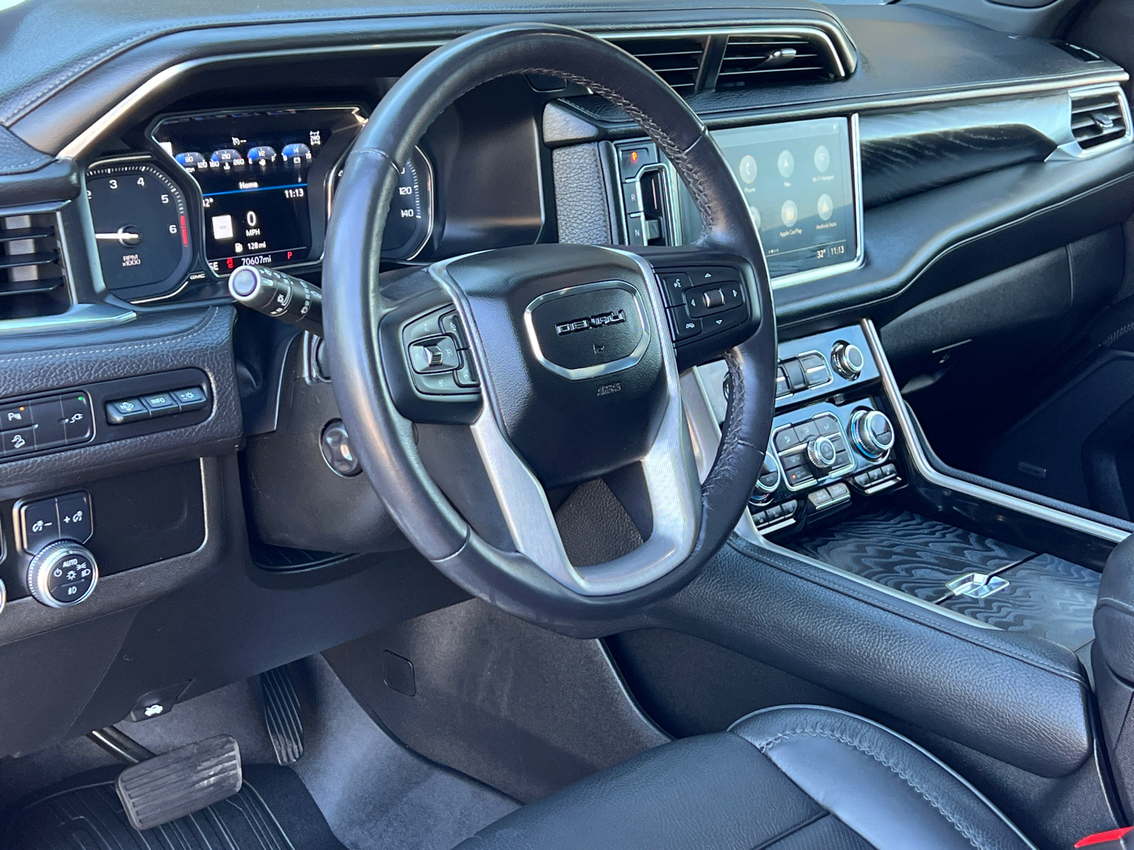 2021 GMC Yukon Denali 25