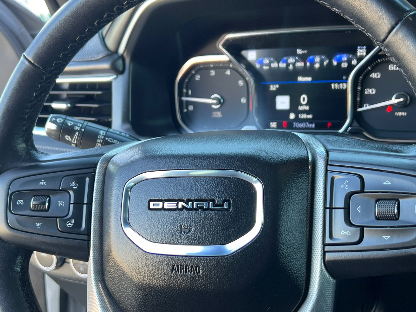 2021 GMC Yukon Denali 37