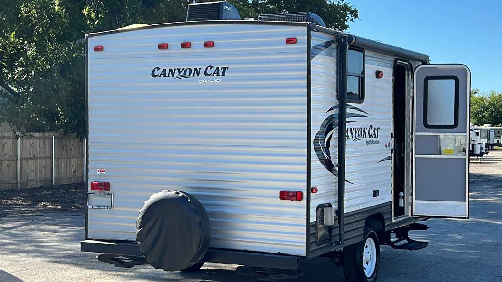 2016 CANYON CAT 15UDC  6