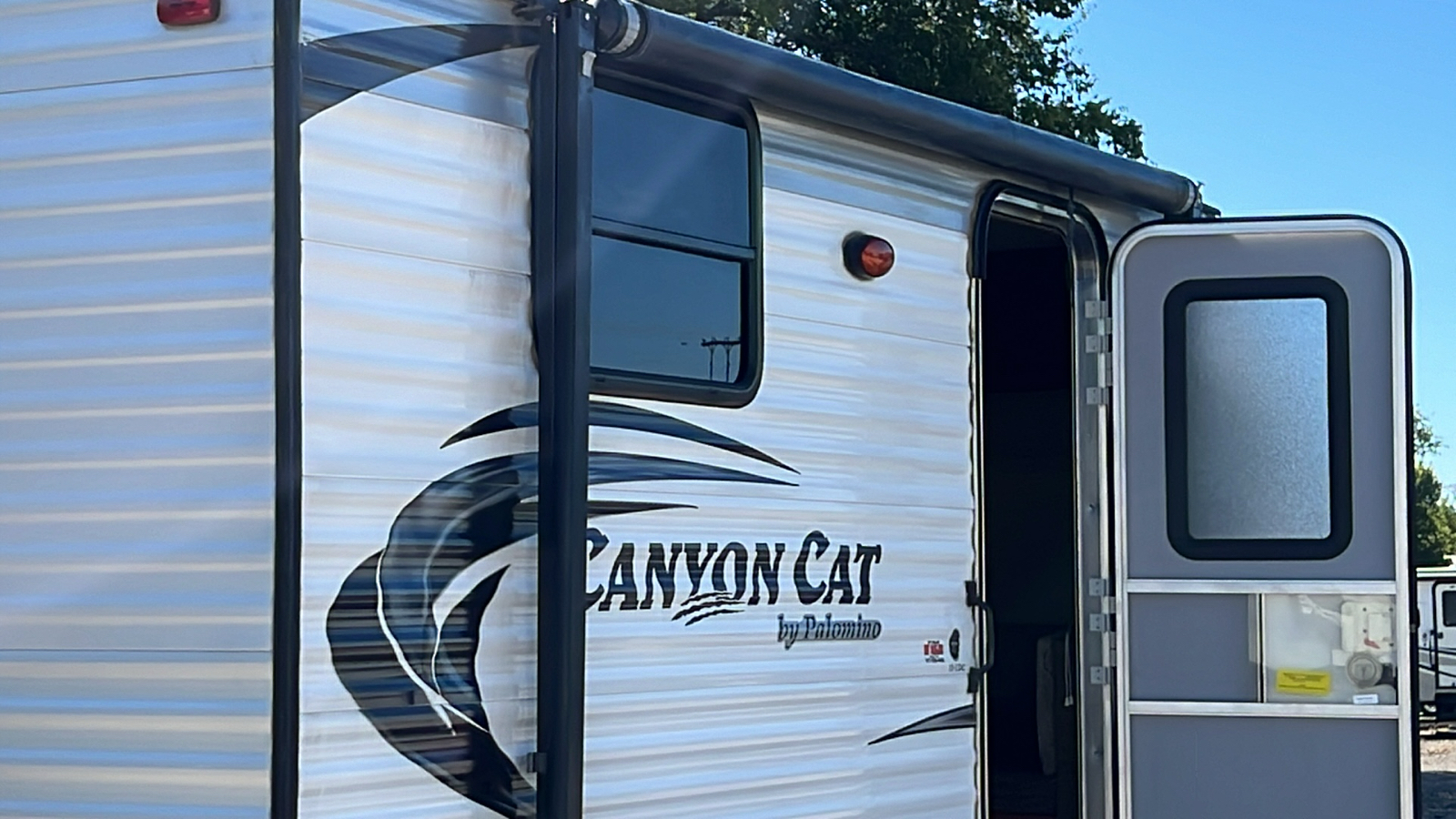 2016 CANYON CAT 15UDC  7