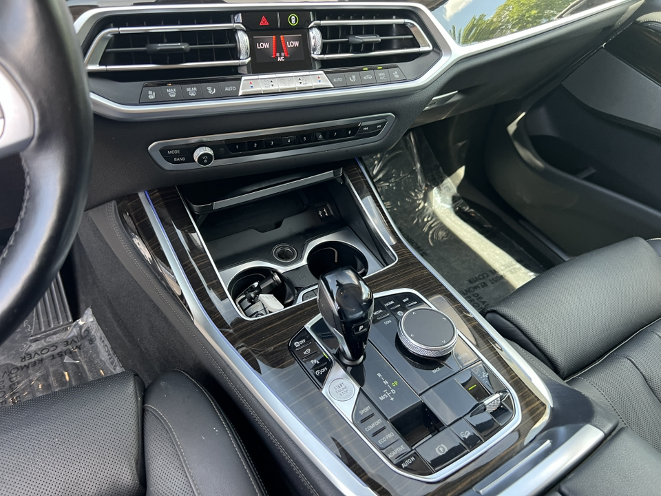 2019 BMW X7 xDrive40i 28