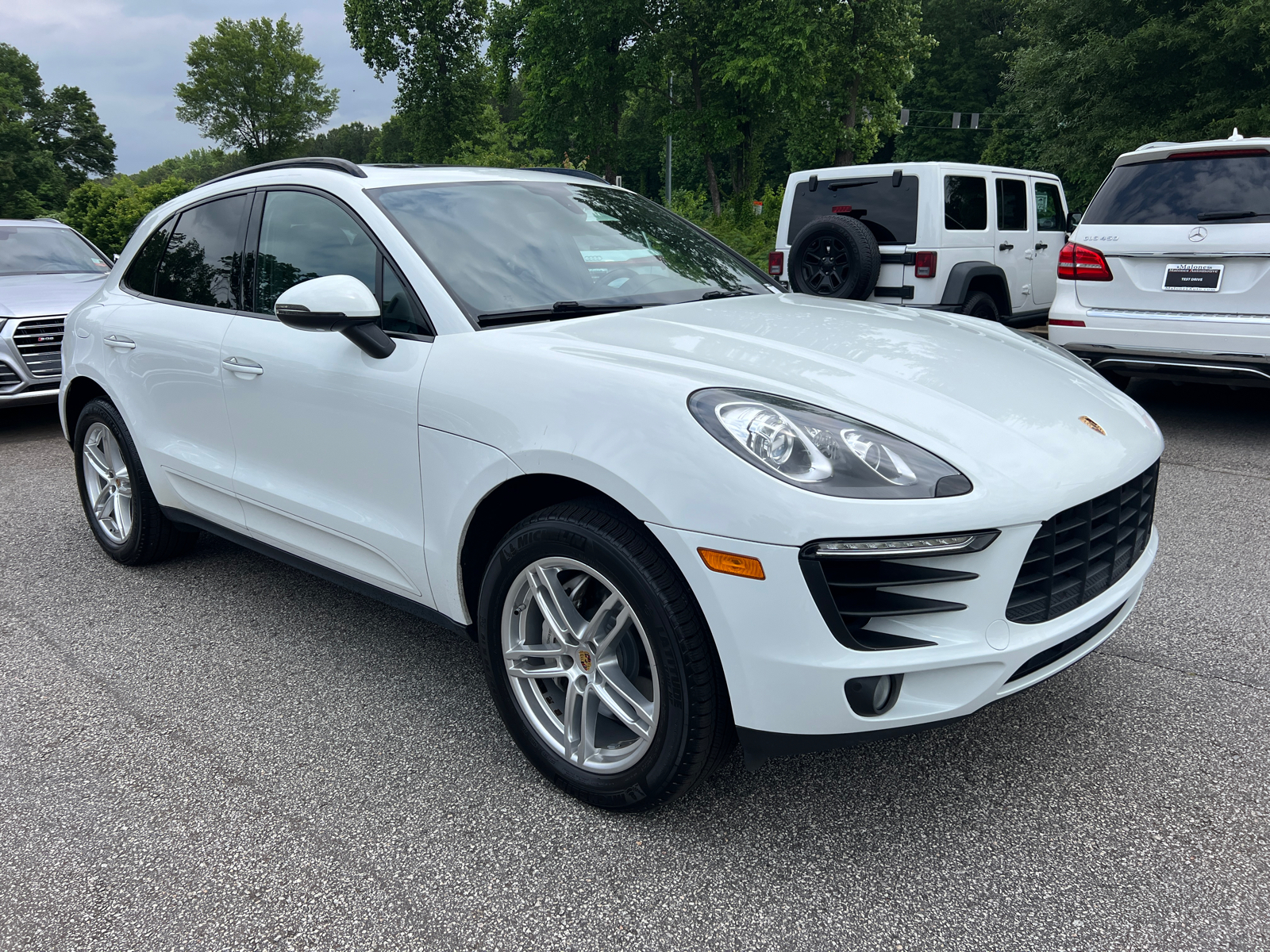 2016 Porsche Macan S 7