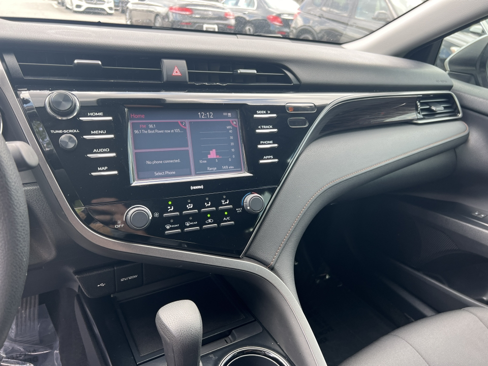 2020 Toyota Camry LE 29