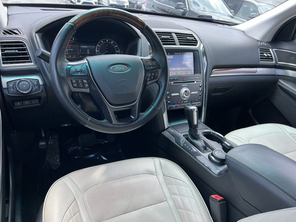 2017 Ford Explorer Platinum 22