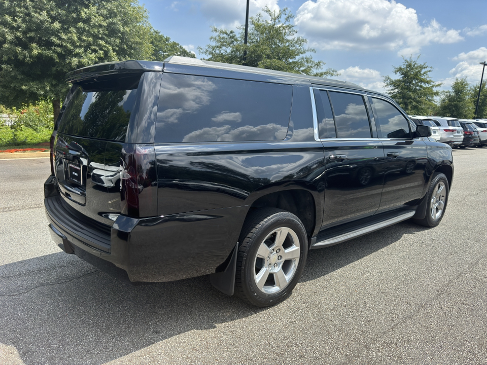 2017 Chevrolet Suburban LT 5