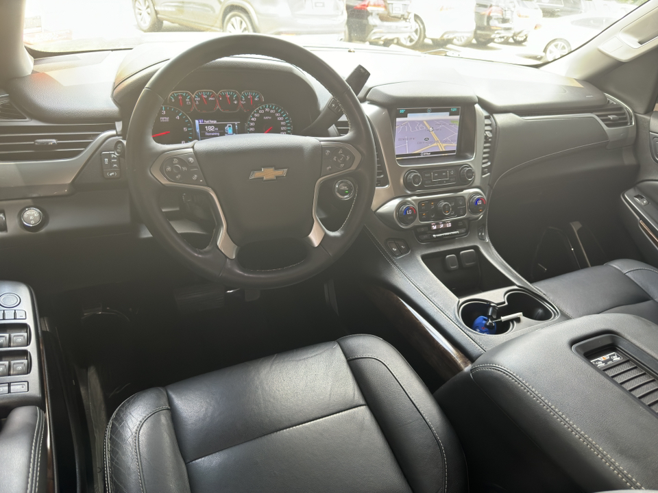 2017 Chevrolet Suburban LT 22