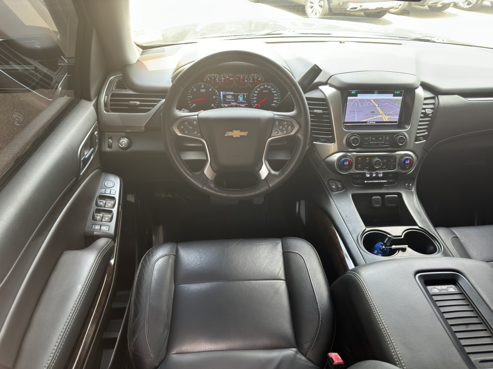 2017 Chevrolet Suburban LT 23