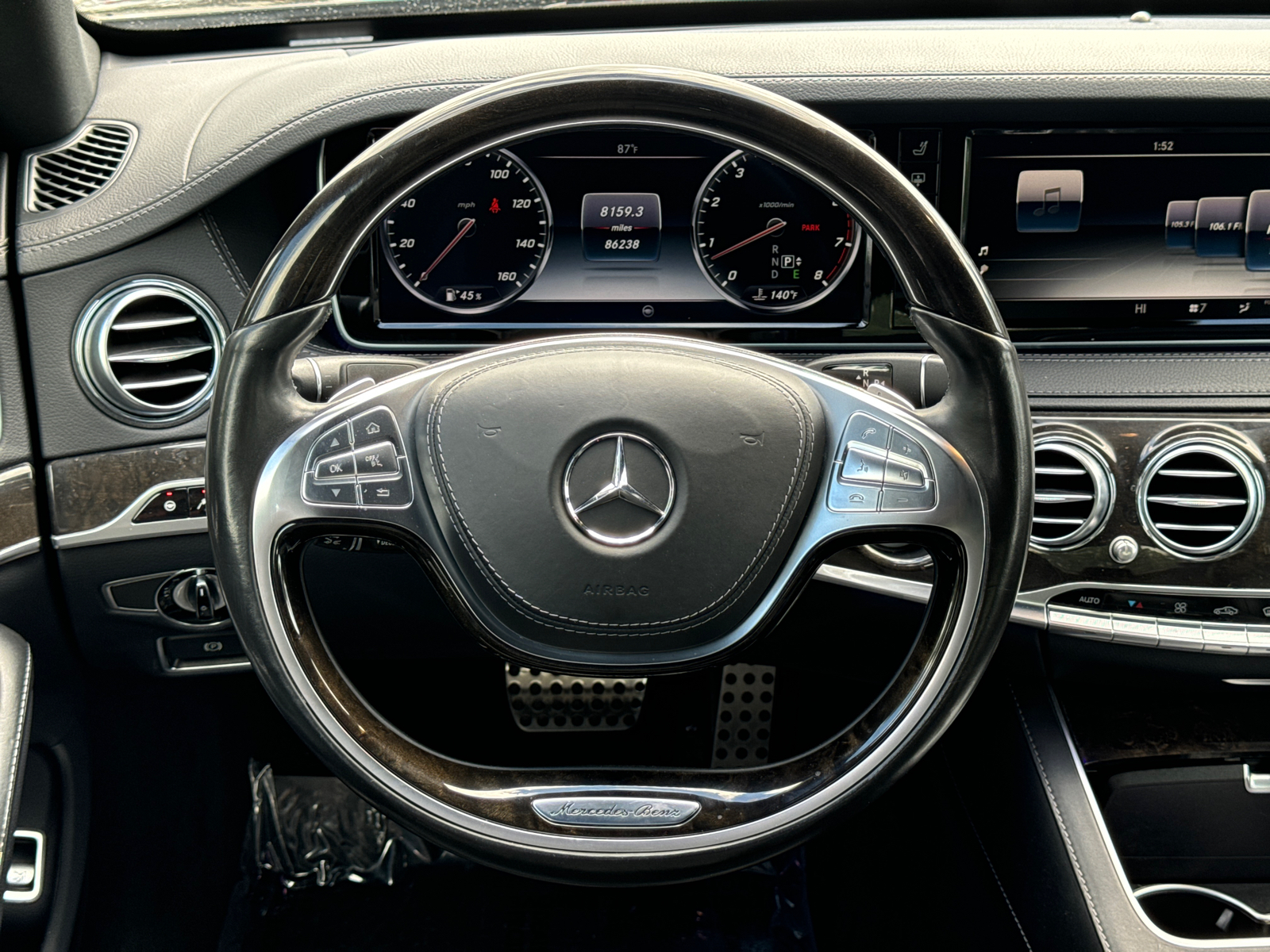 2015 Mercedes-Benz S-Class S 550 24