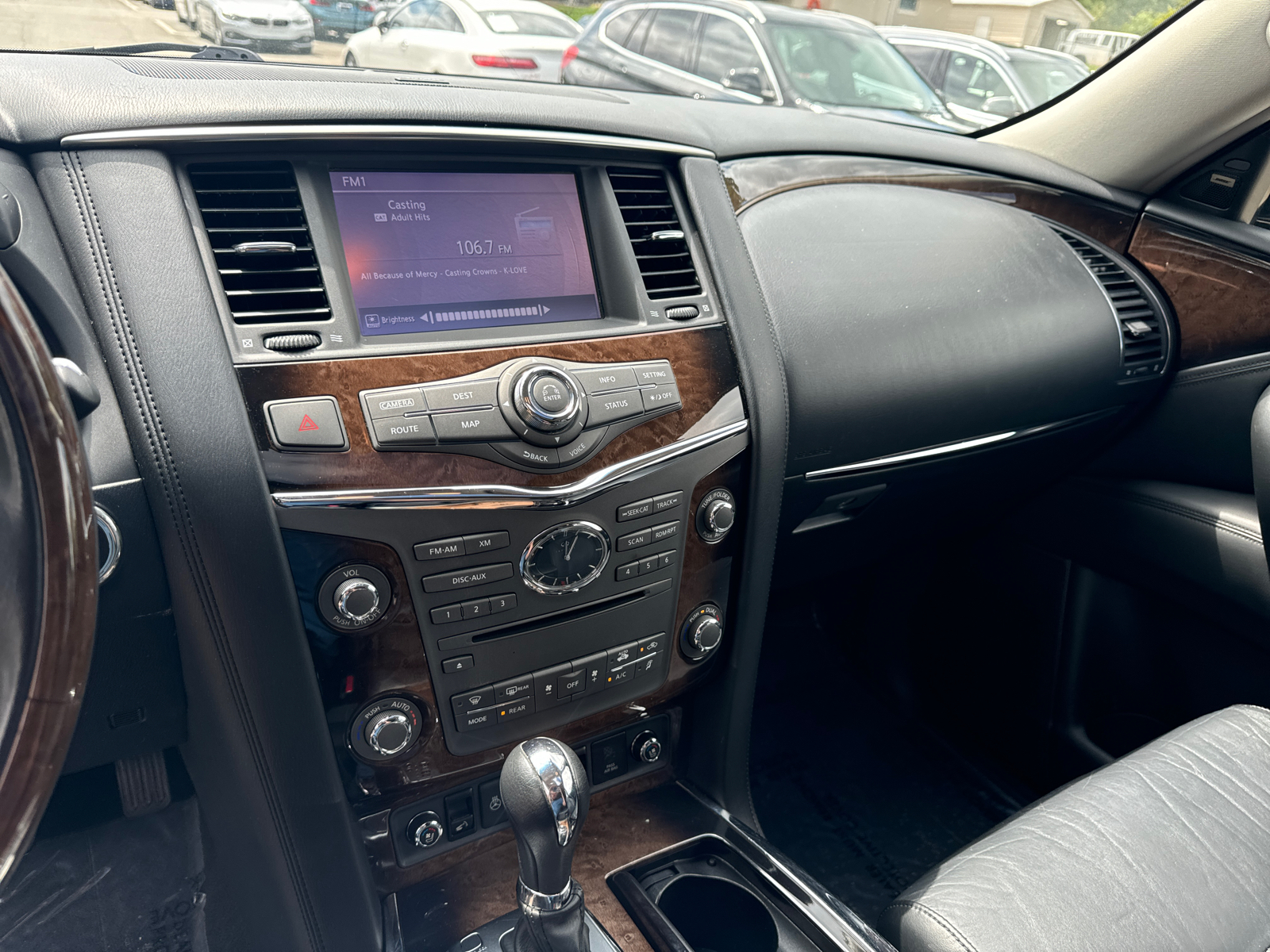 2014 INFINITI QX80 Base 29