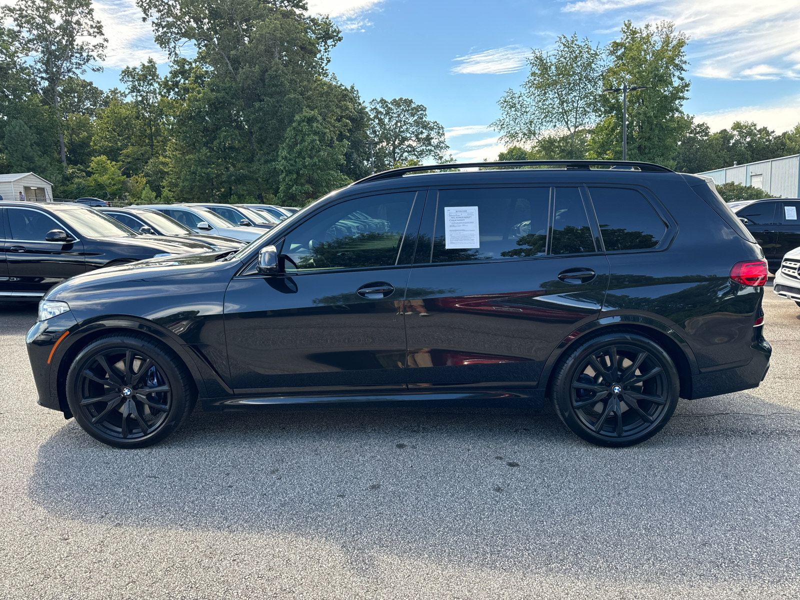 2022 BMW X7 M50i 2