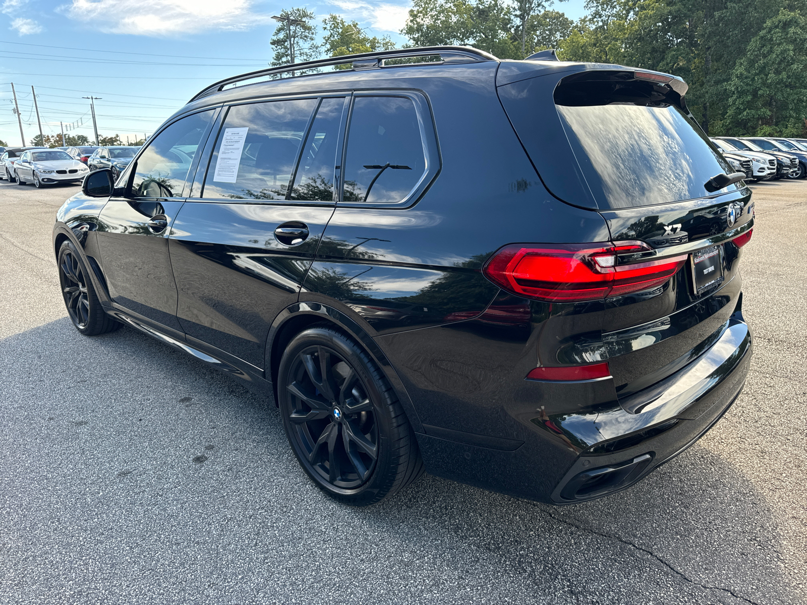 2022 BMW X7 M50i 3