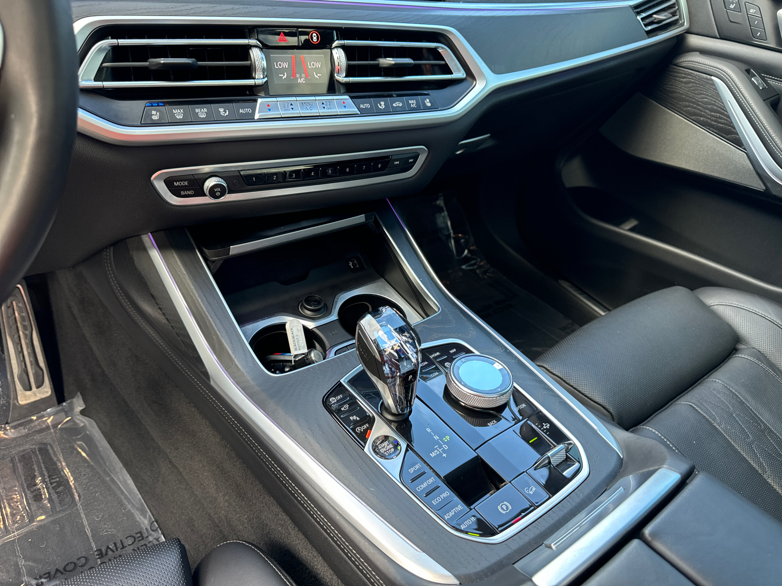 2022 BMW X7 M50i 30