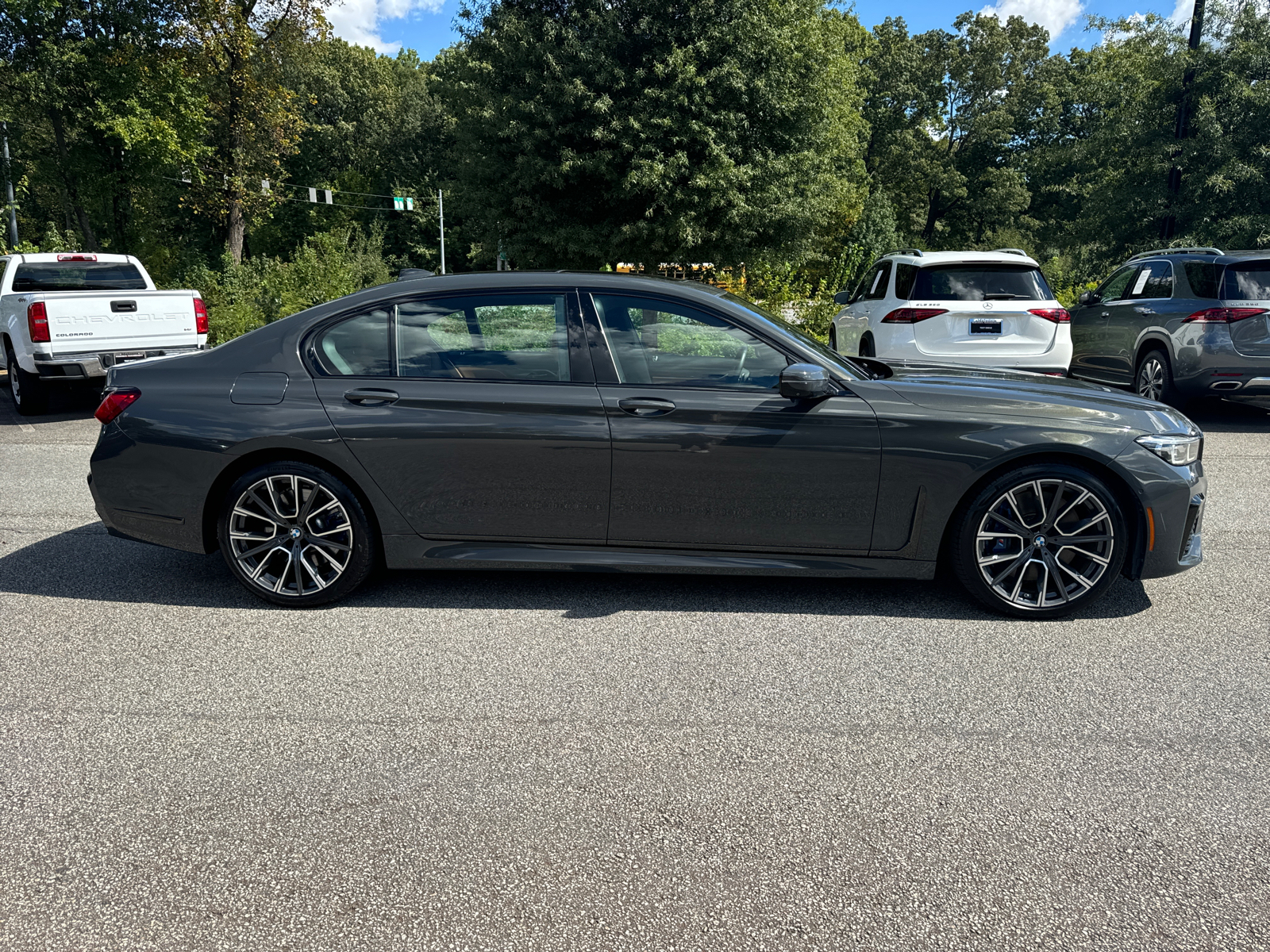 2022 BMW 7 Series 740i 8