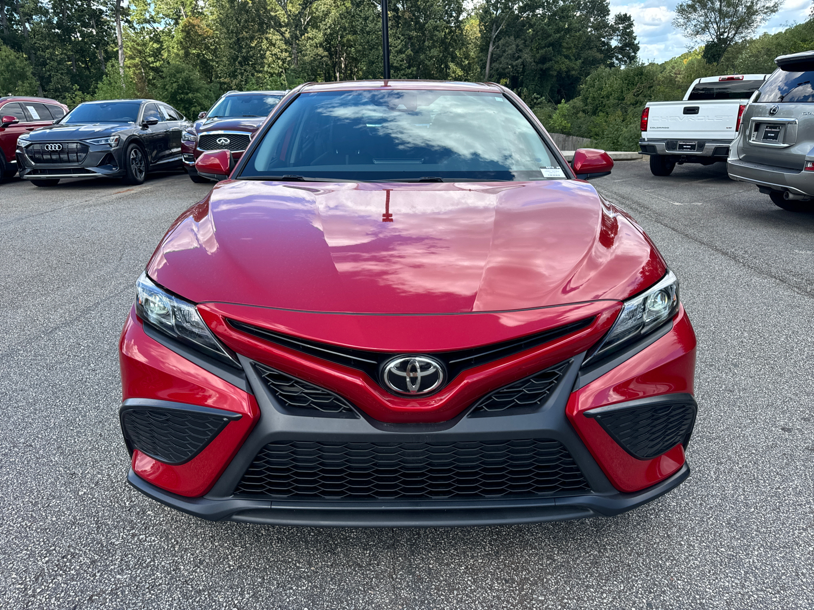 2021 Toyota Camry SE 2