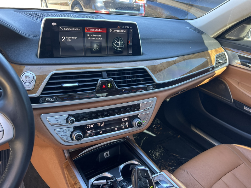 2018 BMW 7 Series 740i 29