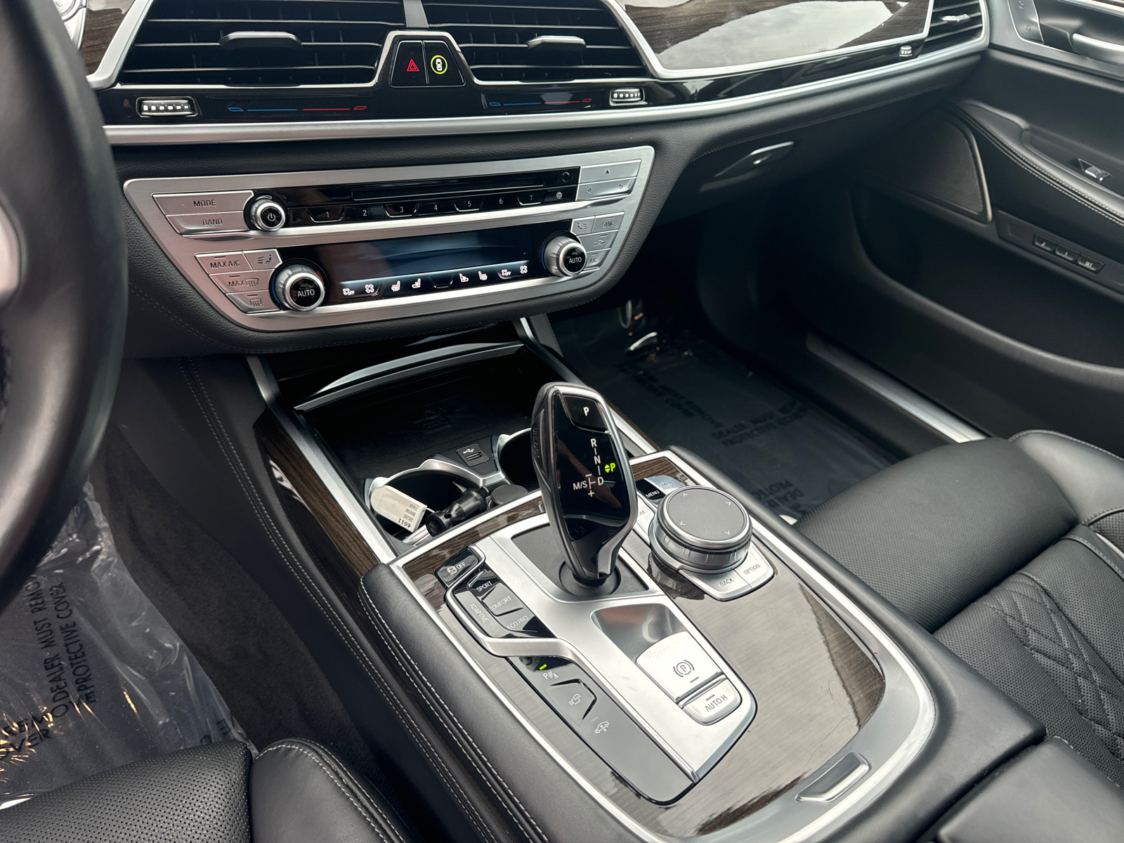 2020 BMW 7 Series 740i 30