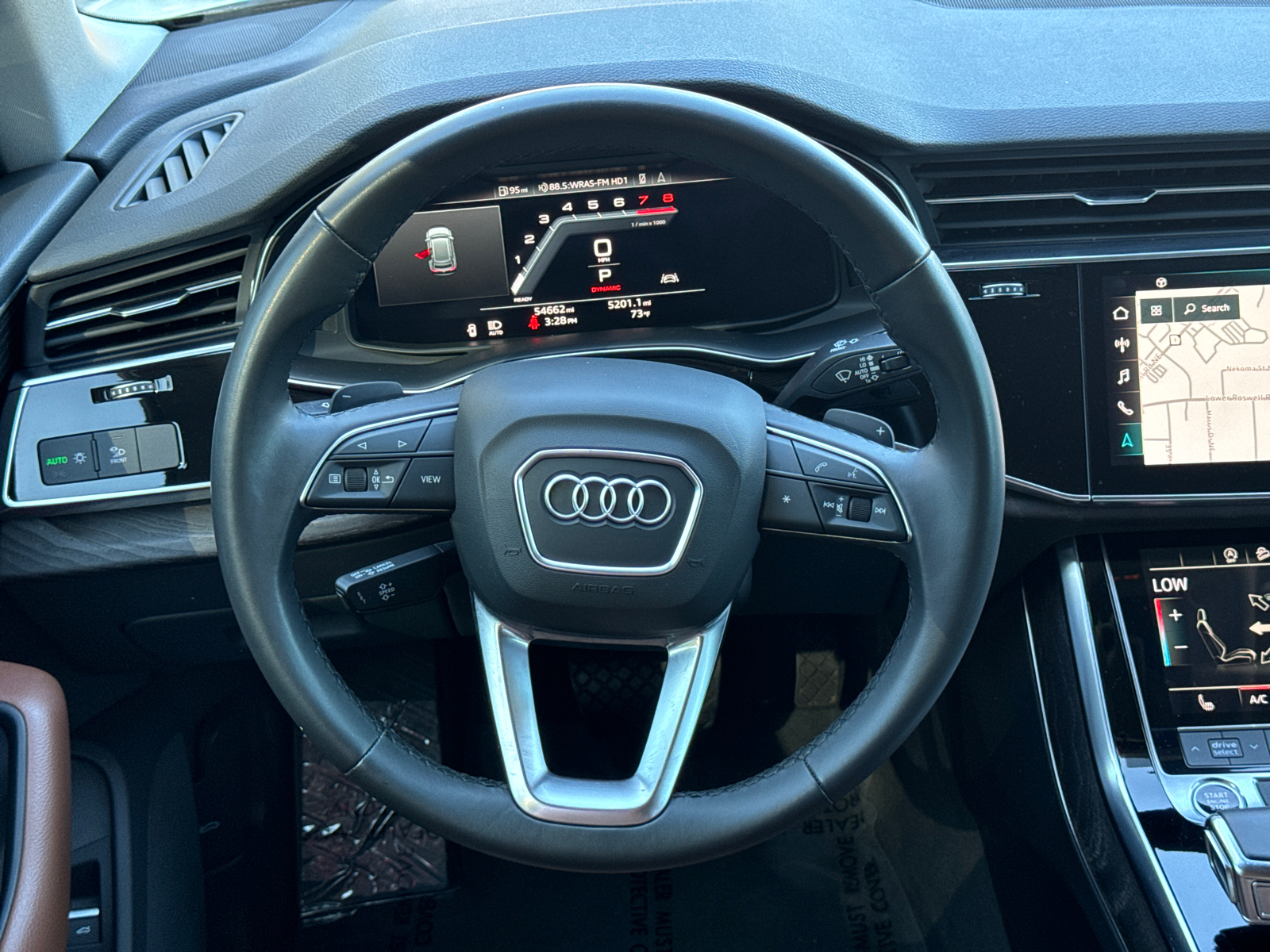 2022 Audi Q8 55 Premium 24