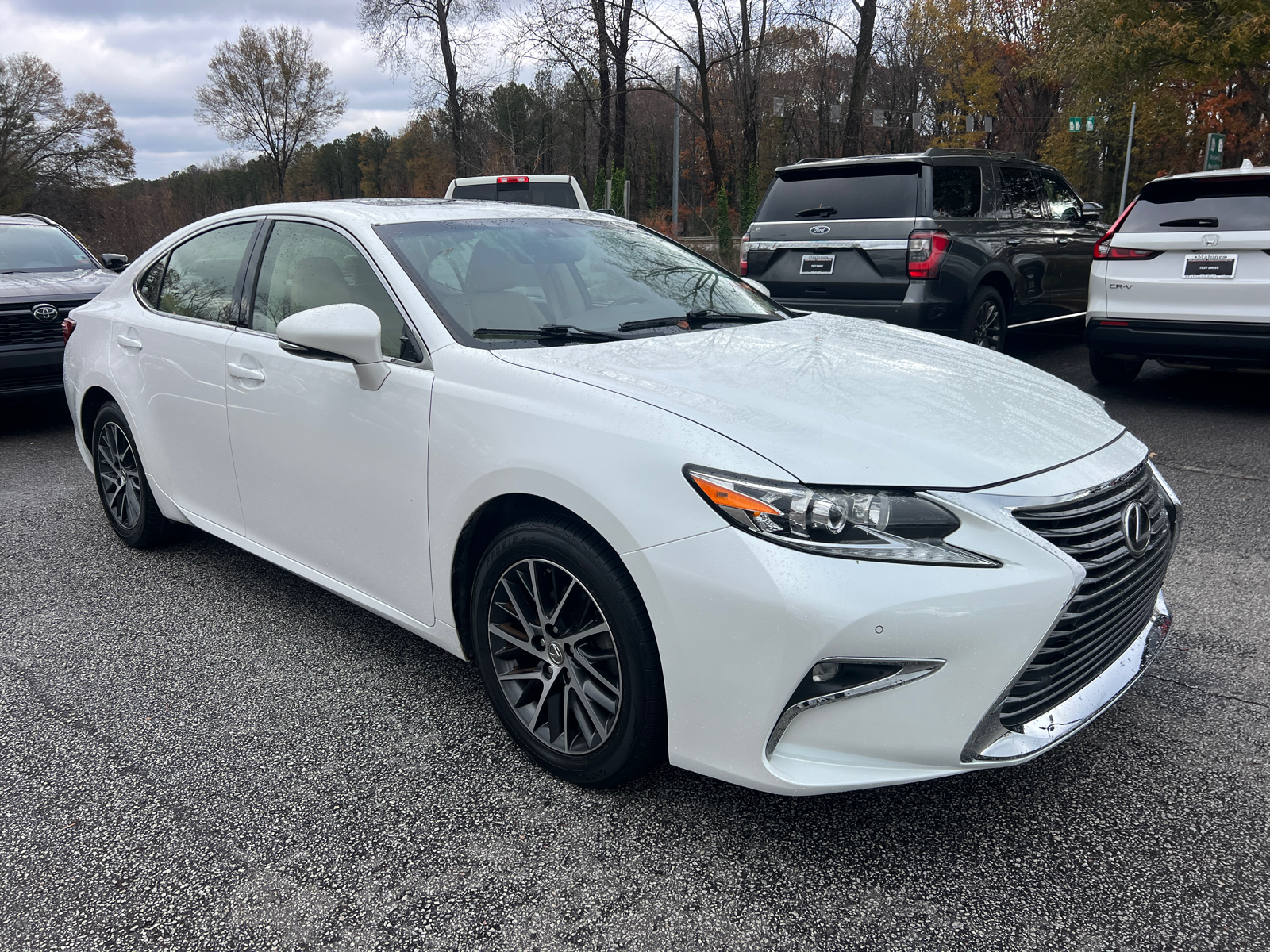 2016 Lexus ES 350 1