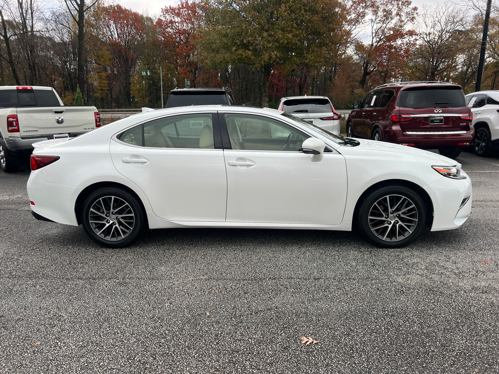 2016 Lexus ES 350 8