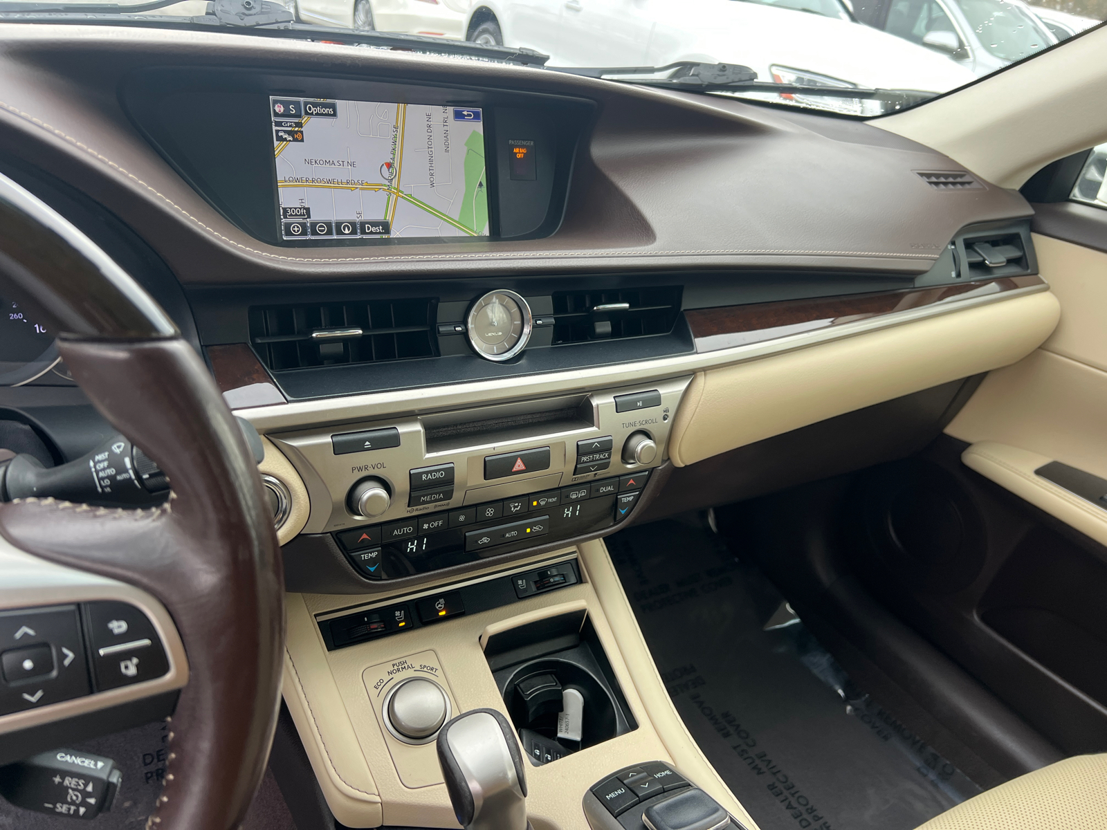 2016 Lexus ES 350 29