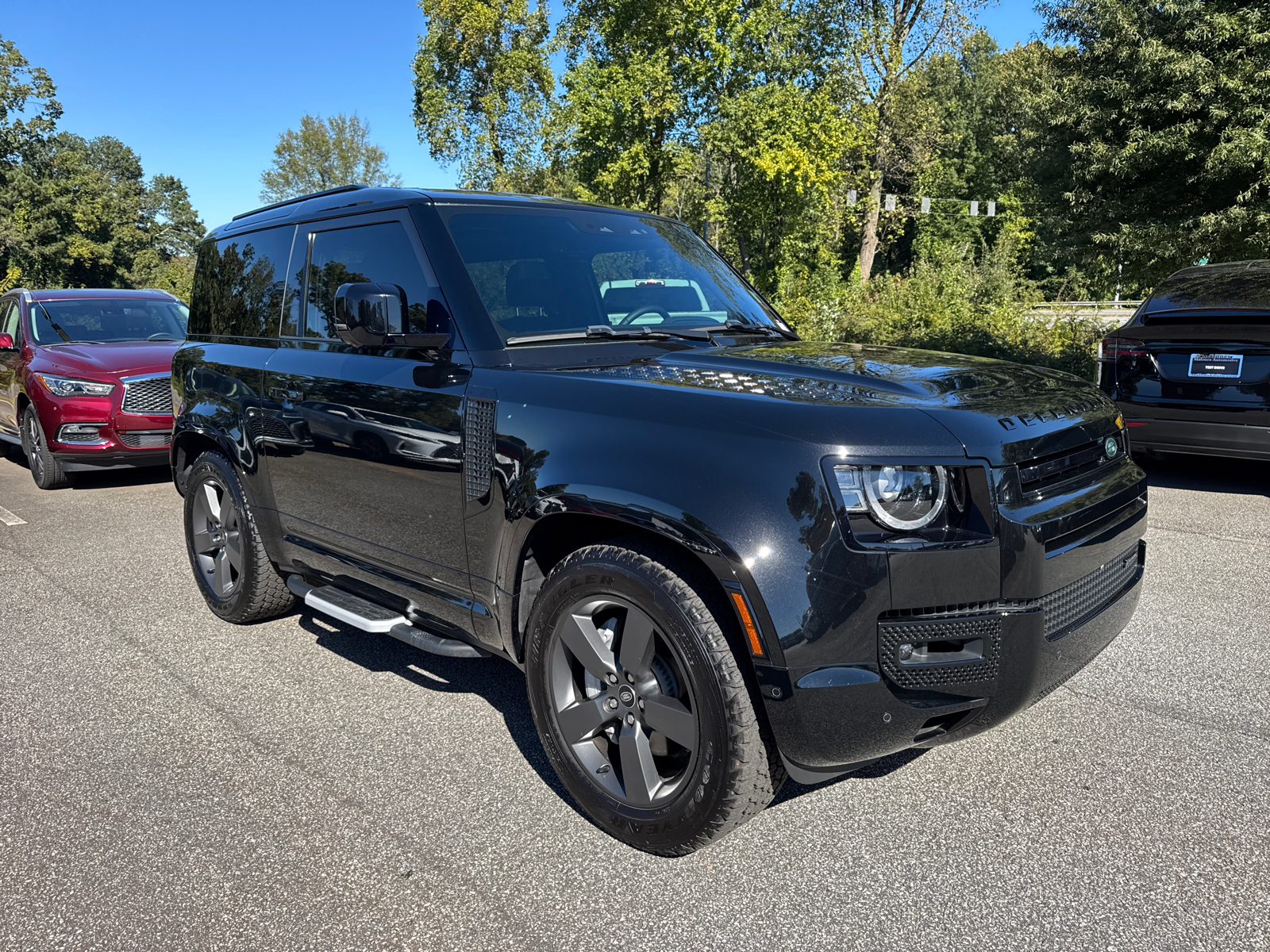 2023 Land Rover Defender 90 X-Dynamic SE 1