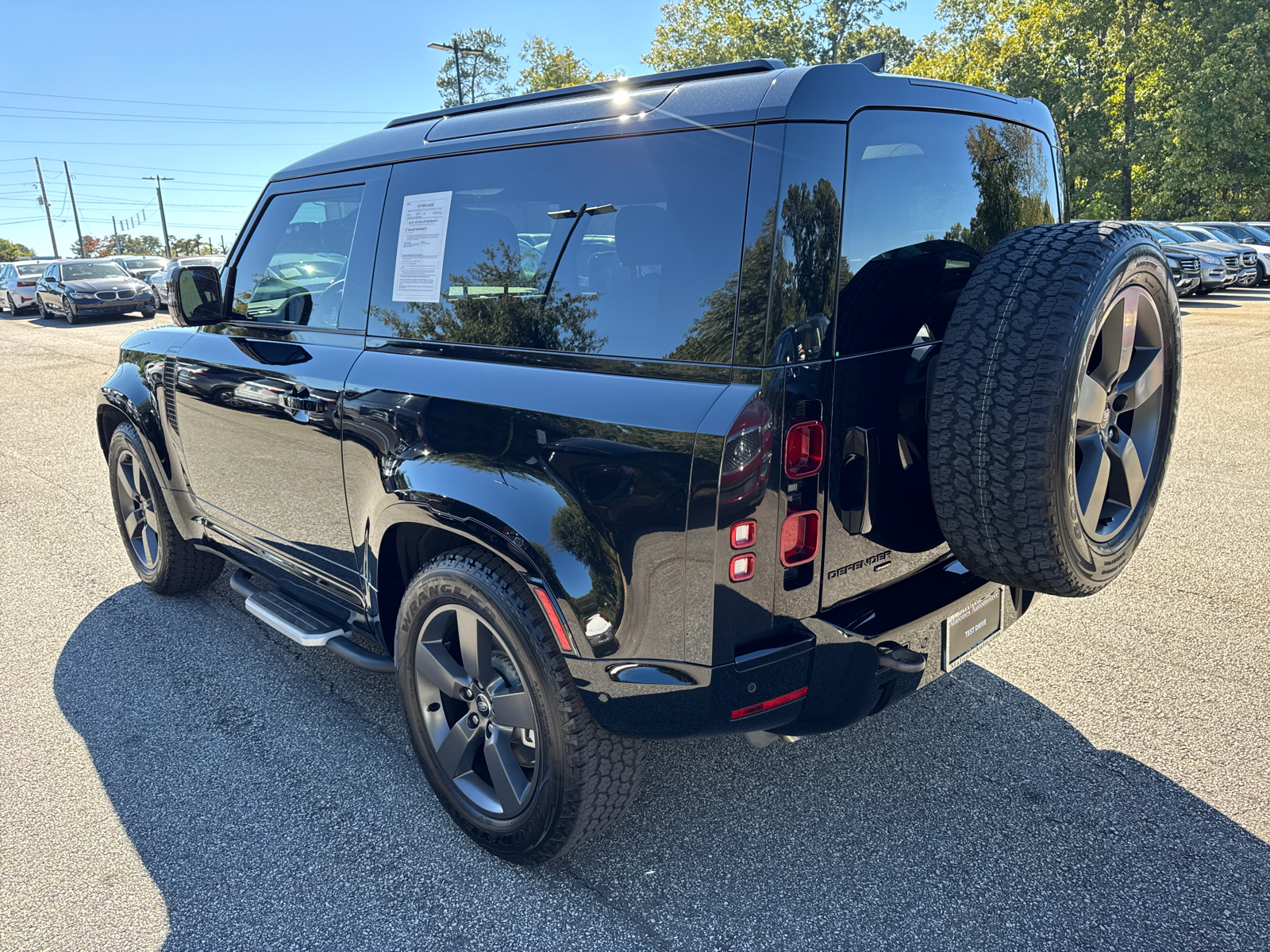 2023 Land Rover Defender 90 X-Dynamic SE 5