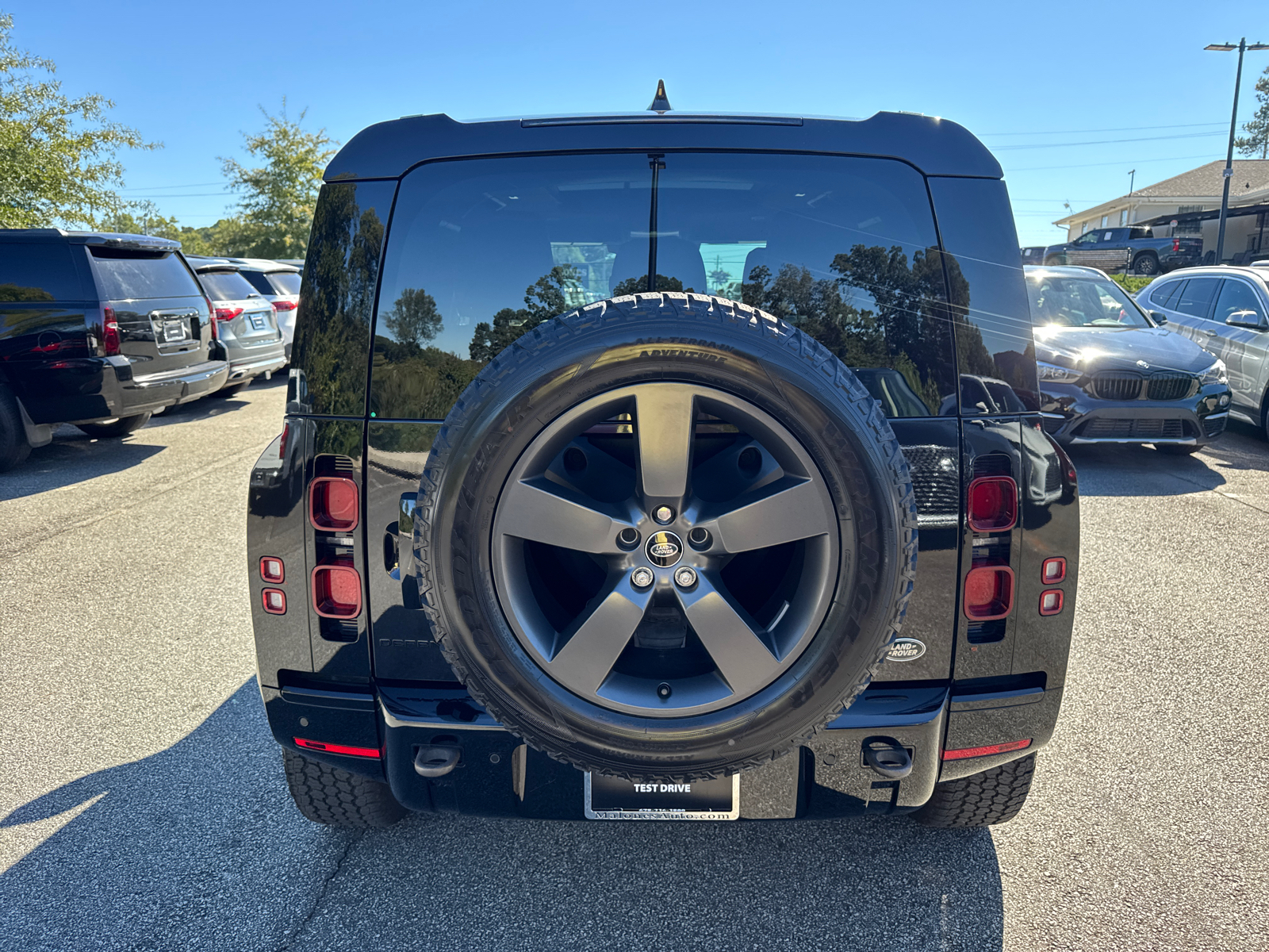 2023 Land Rover Defender 90 X-Dynamic SE 6