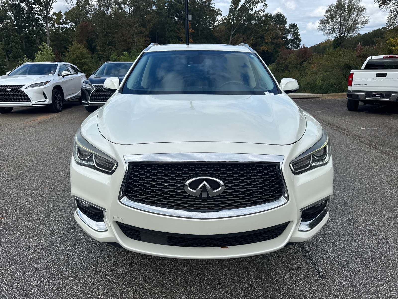 2019 INFINITI QX60 LUXE 2