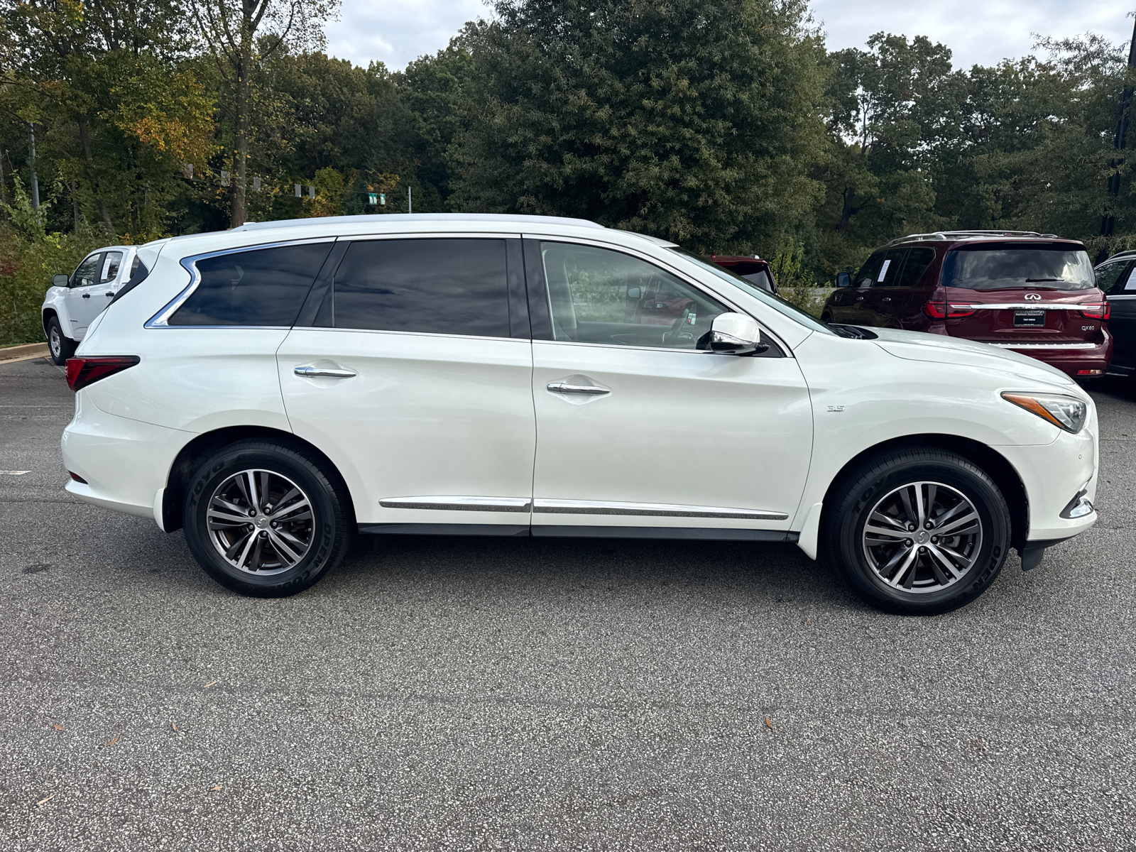 2019 INFINITI QX60 LUXE 8