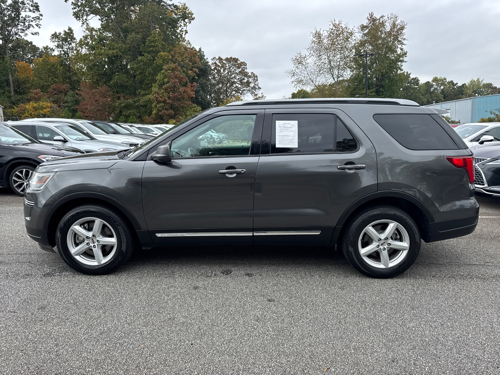 2019 Ford Explorer XLT 4