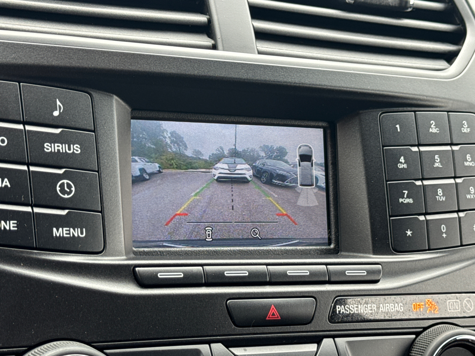 2019 Ford Explorer XLT 32