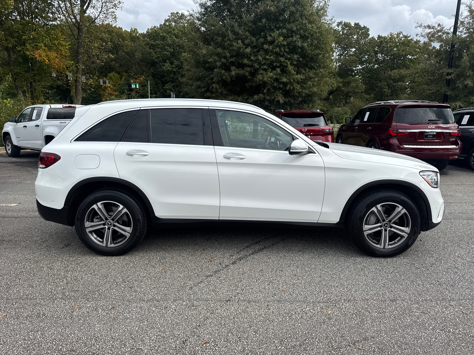 2021 Mercedes-Benz GLC GLC 300 8