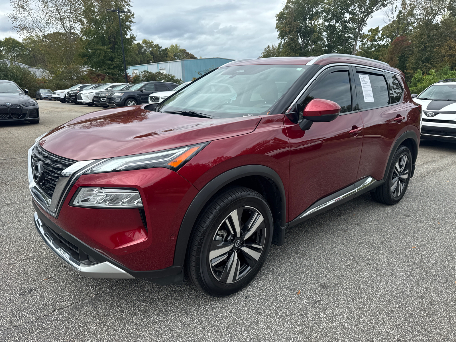 2023 Nissan Rogue Platinum 3